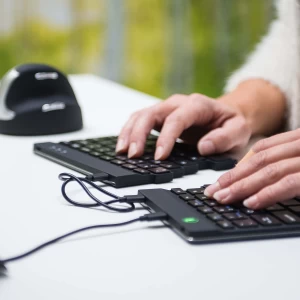 Ergonomska tipkovnica R-Go Split Break Ergonomic Keyboard Zdrava-pisarna.si Ergonomska tipkovnica R-Go Split Break Ergonomic Keyboard Zdrava-pisarna.si