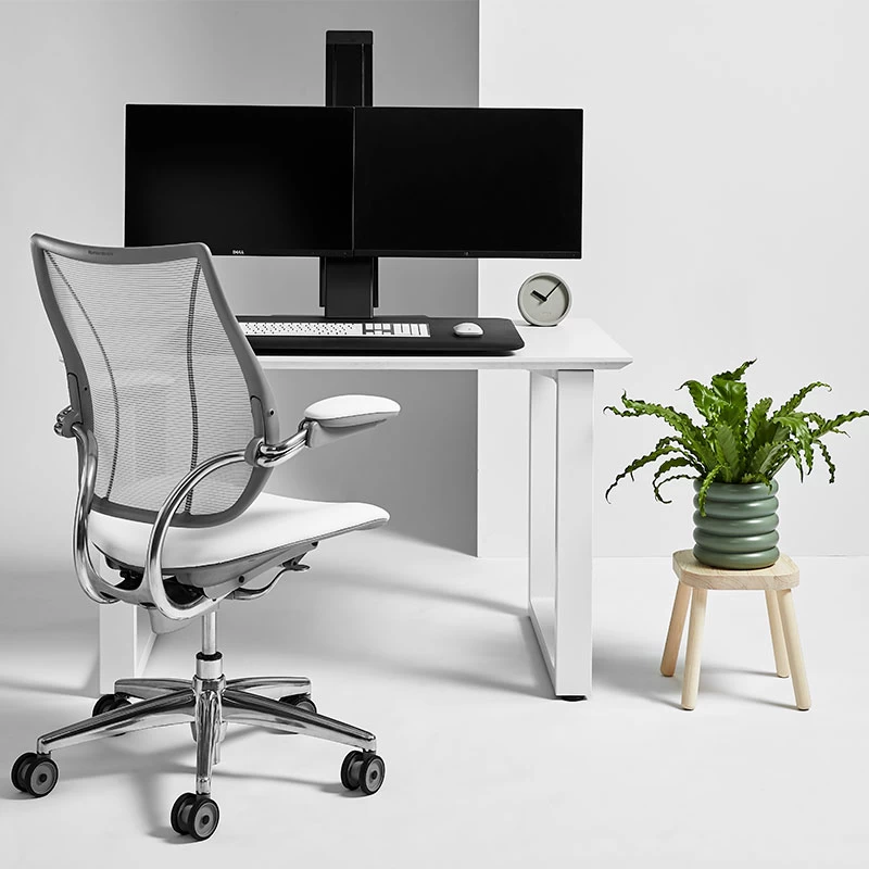 Dvižna delovna postaja Humanscale® QuickStand Eco Zdrava-pisarna.si Dvižna delovna postaja Humanscale® QuickStand Eco - slika 4